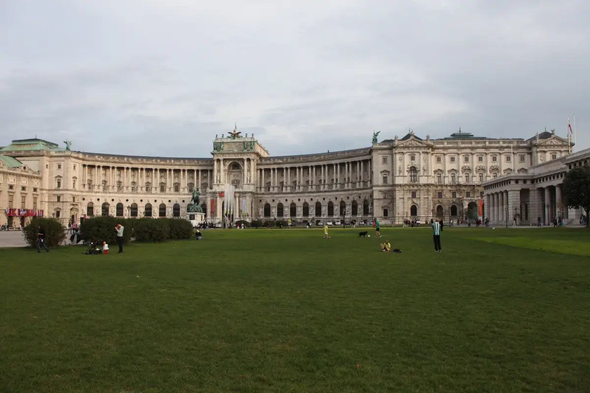 Hofburg palace facing Heldenplatz in Vienna