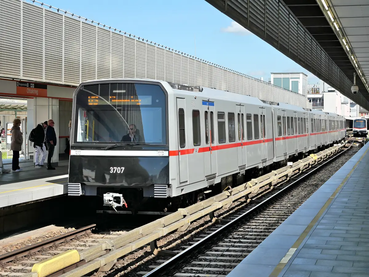 A Vienna U-Bahn type X train at Ottakring station